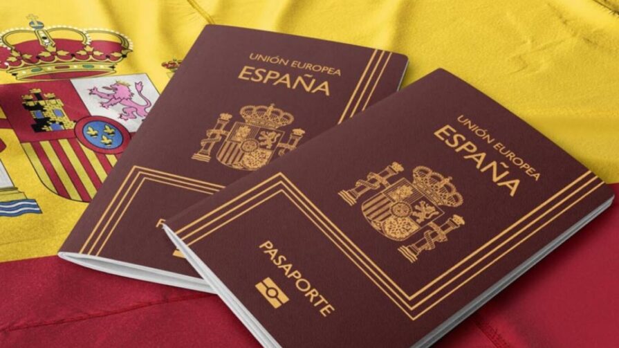 ¿La tarjeta roja cuenta para la nacionalidad española8